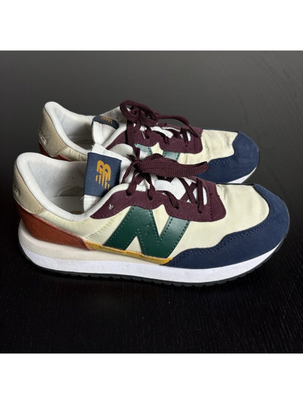 NEW BALANCE Mens Size 6 Multicolor 237 Sneakers FLAWS READ